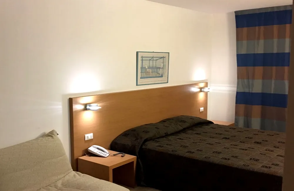 rinnovare il look hotel con nuovi pavimenti e carta da parati - Nanni Giancarlo