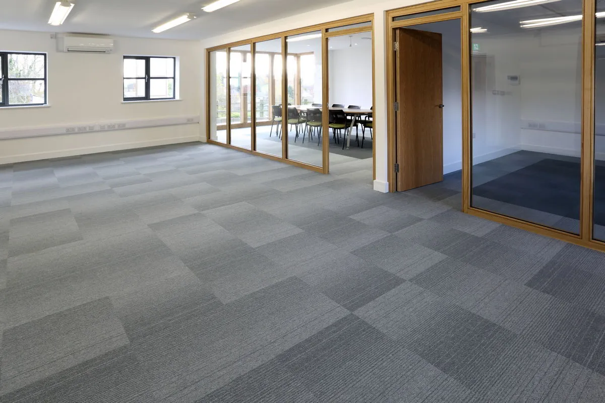 Moquette a righe sfumate colore grigio - Nanni Giancarlo