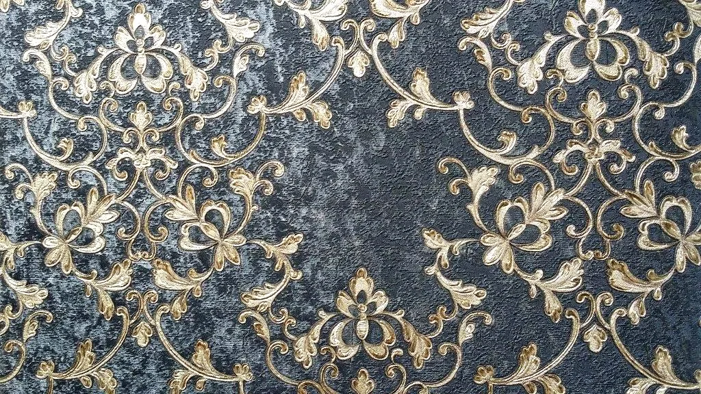 Carta da parati damascata su fondo nero e decoro in oro - Cod. 46508
