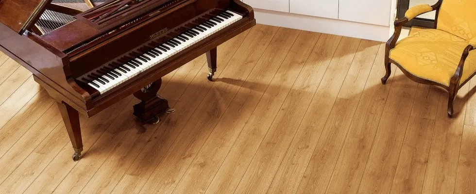 Pavimento insonorizzato con il laminato