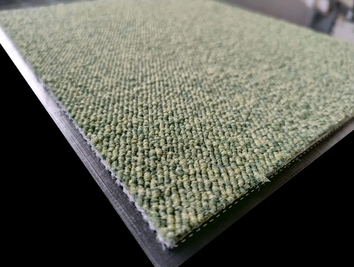 https://www.nannigiancarlo.it/images/stories/virtuemart/product/RFUN_moquette_pavimento.jpg