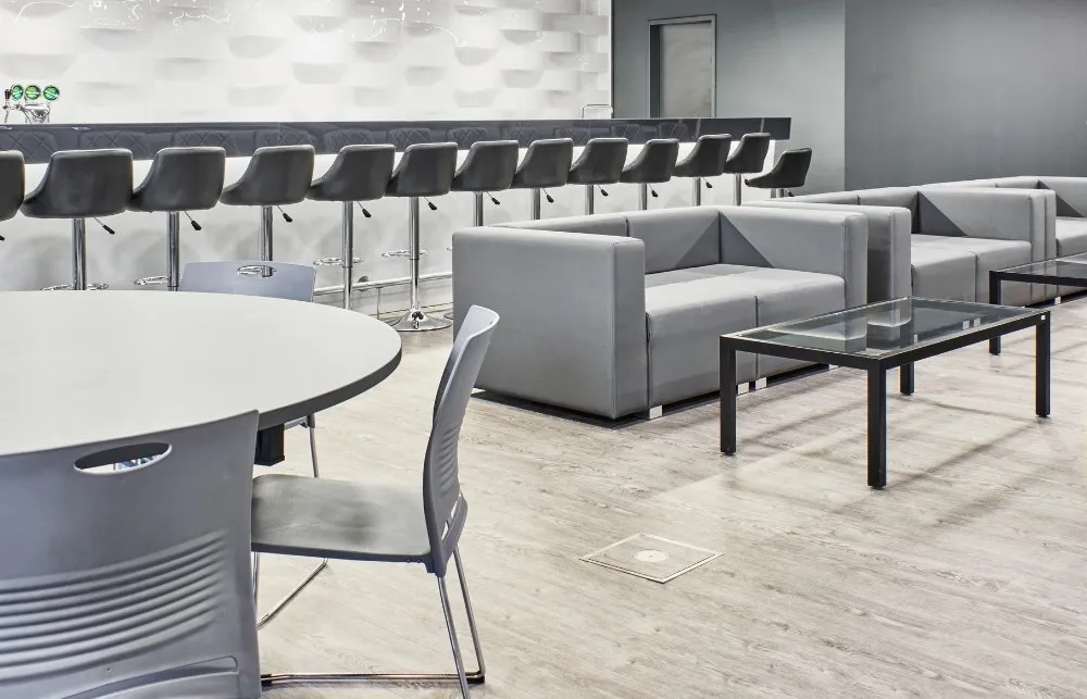 pavimento lvt pvc adatto anche per il bagno - Nanni Giancarlo