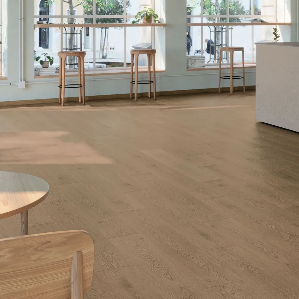 Pavimenti in laminato per camere da letto di hotel